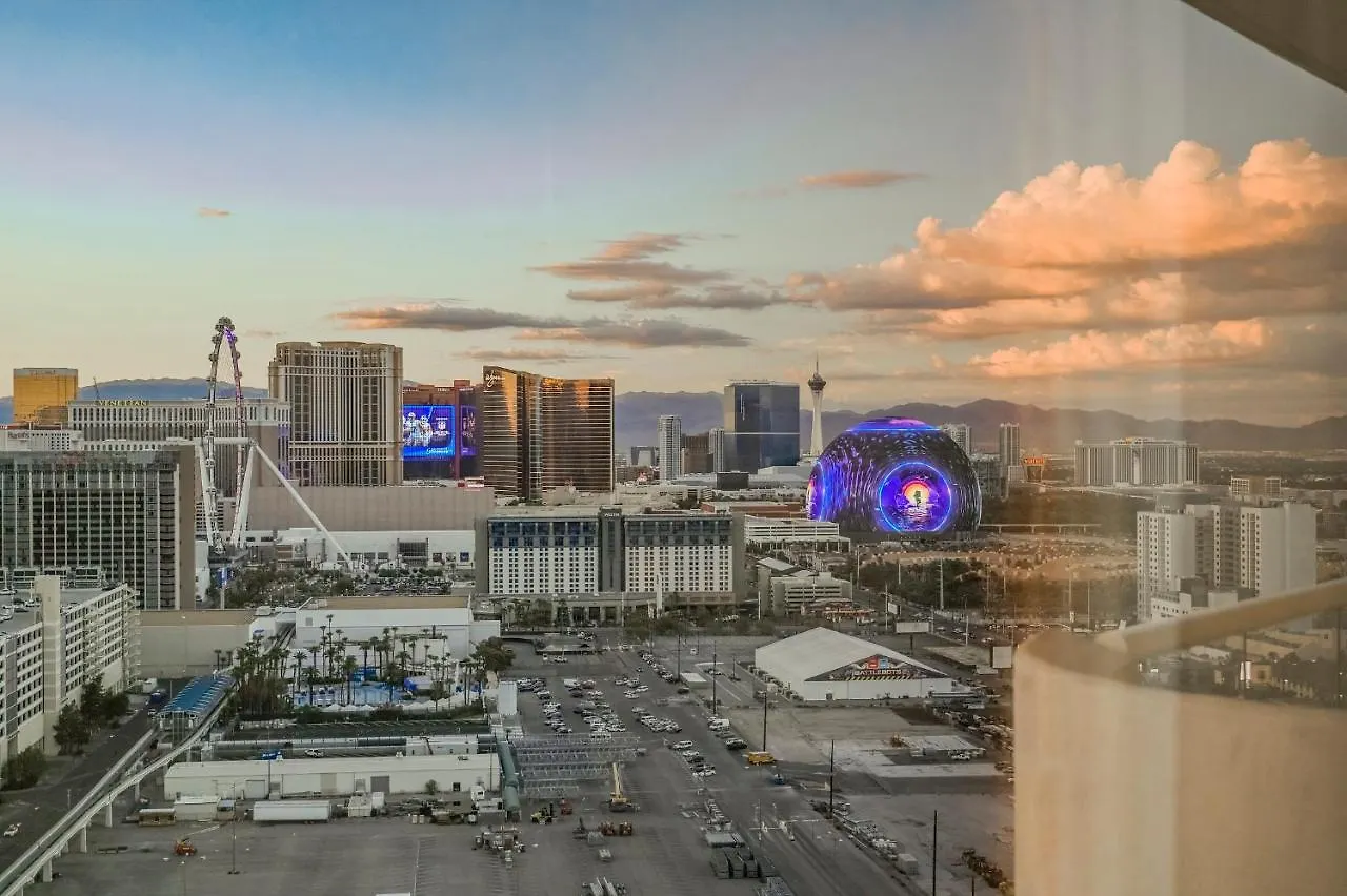 No Resort Fees-Mgm Stripview-Jacuzzi-Formula 1 Track View Las Vegas